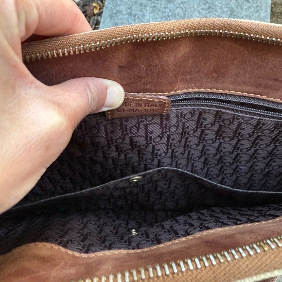 Absolutely stunning vintage Dior handbag canvas and leather signature lining - Picture 6 of 17